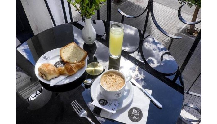 Hotel Carlton poza 1